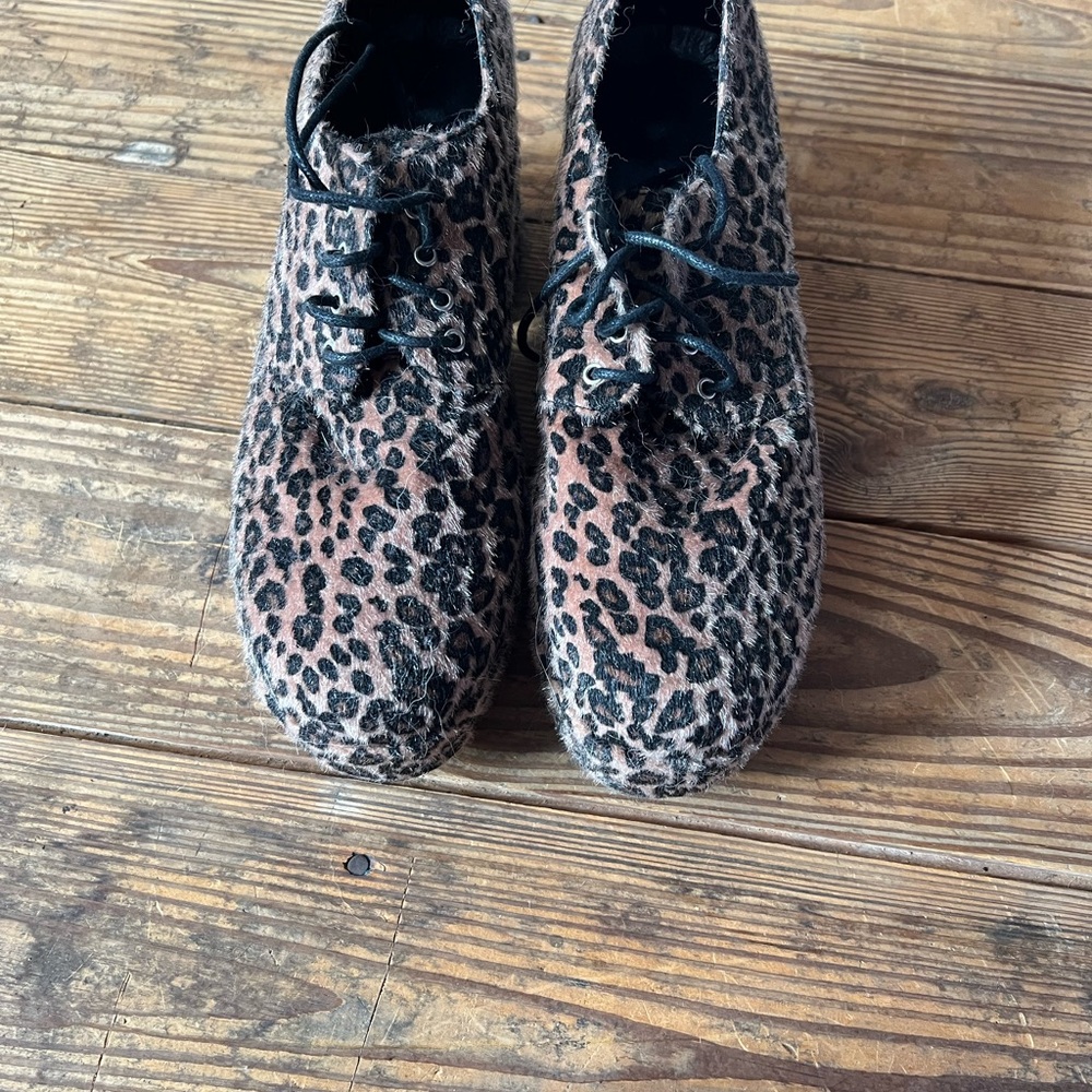 Size 10-11 Leopard Print Men’s Disco Shoes